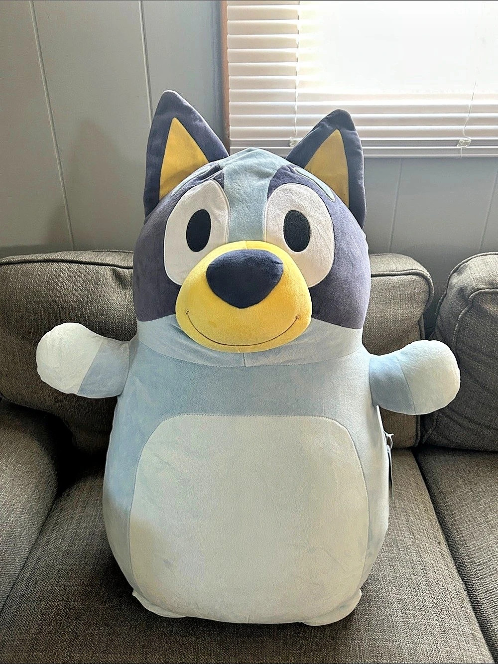 Squishmallows Bluey HugMees Plush Blue & Yellow